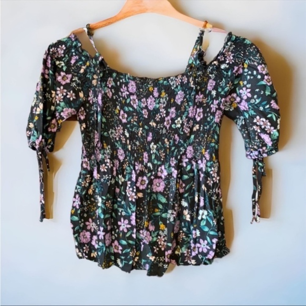 Aeropostale Floral Smocked Peplum Top Black Pink Size S